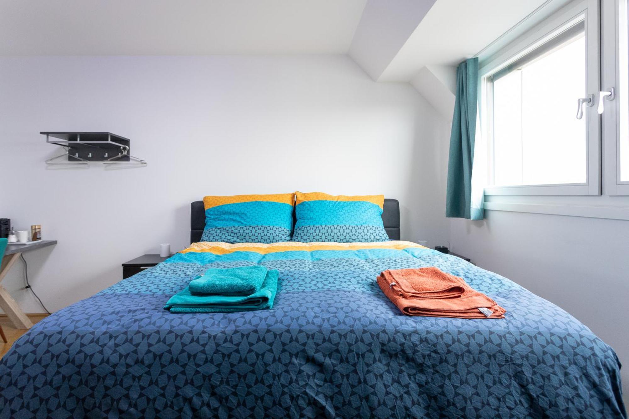 Private Room With Ac- Microwave, Personal Fridge & Metro Access - 7 Min To Center Βιέννη Εξωτερικό φωτογραφία