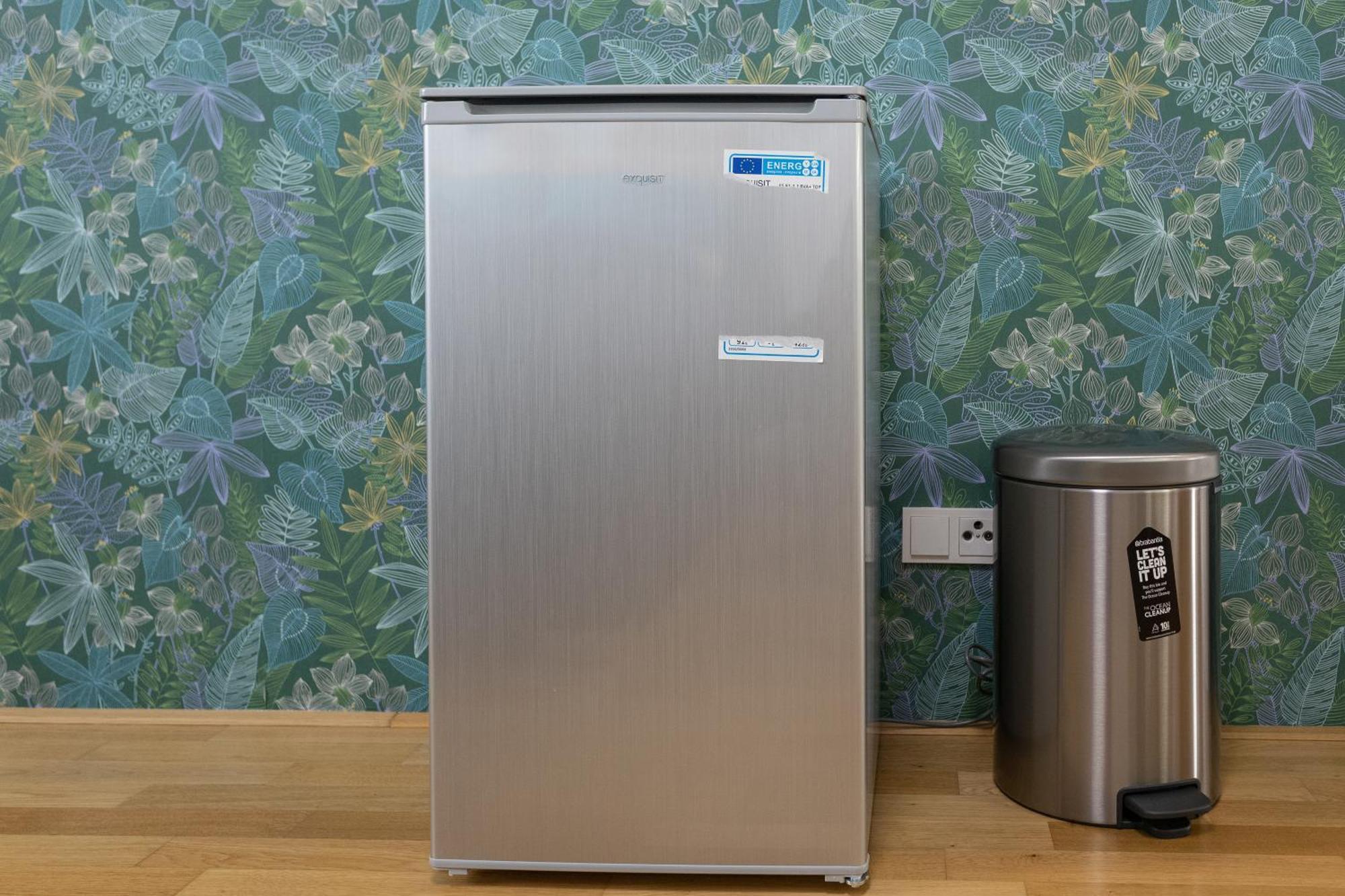 Private Room With Ac- Microwave, Personal Fridge & Metro Access - 7 Min To Center Βιέννη Εξωτερικό φωτογραφία