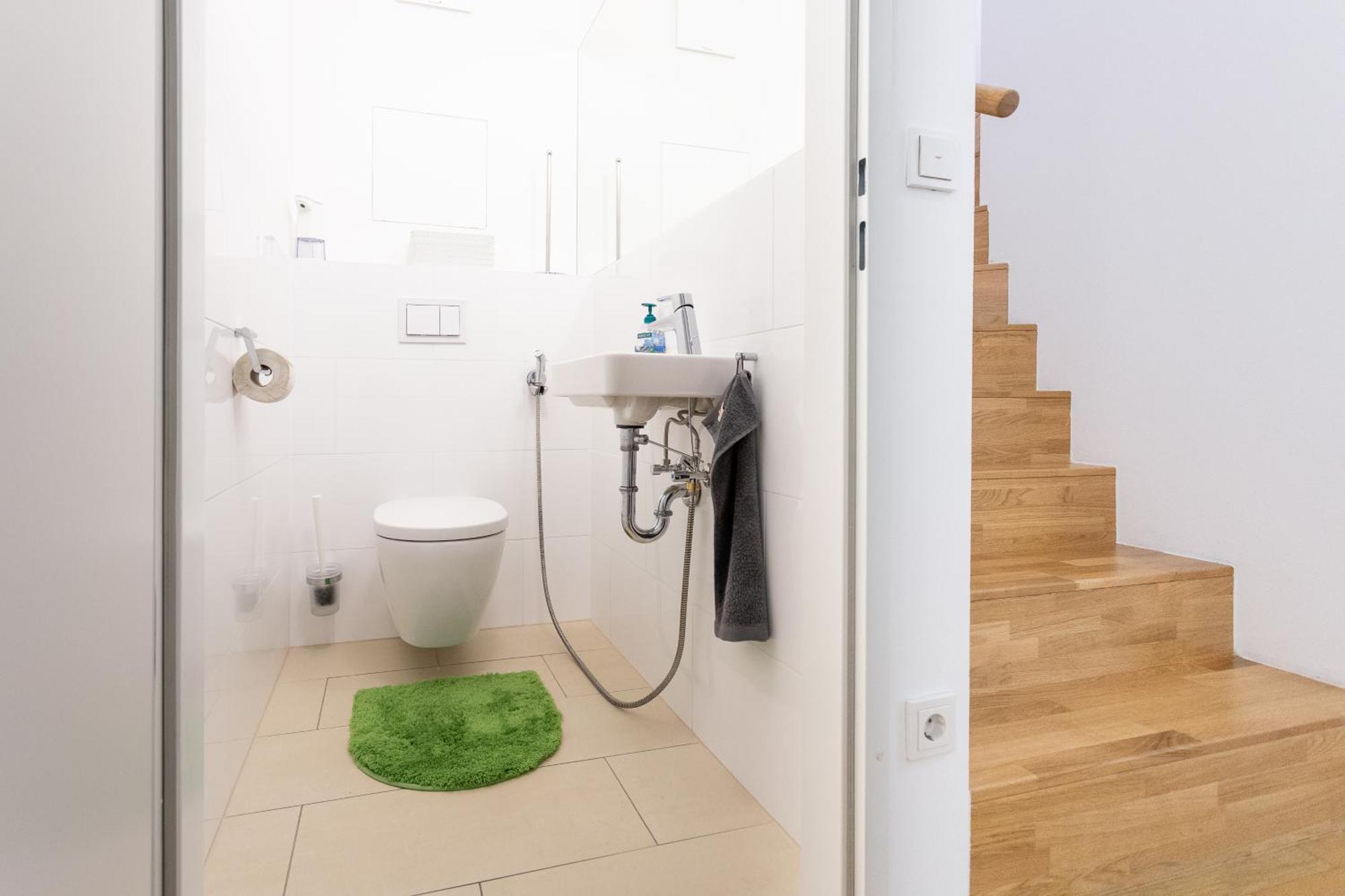 Private Room With Ac- Microwave, Personal Fridge & Metro Access - 7 Min To Center Βιέννη Εξωτερικό φωτογραφία